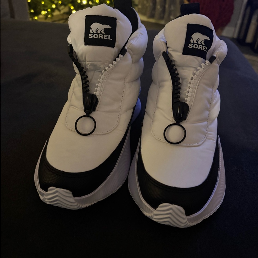 Sorel Black and White Quilted Boots